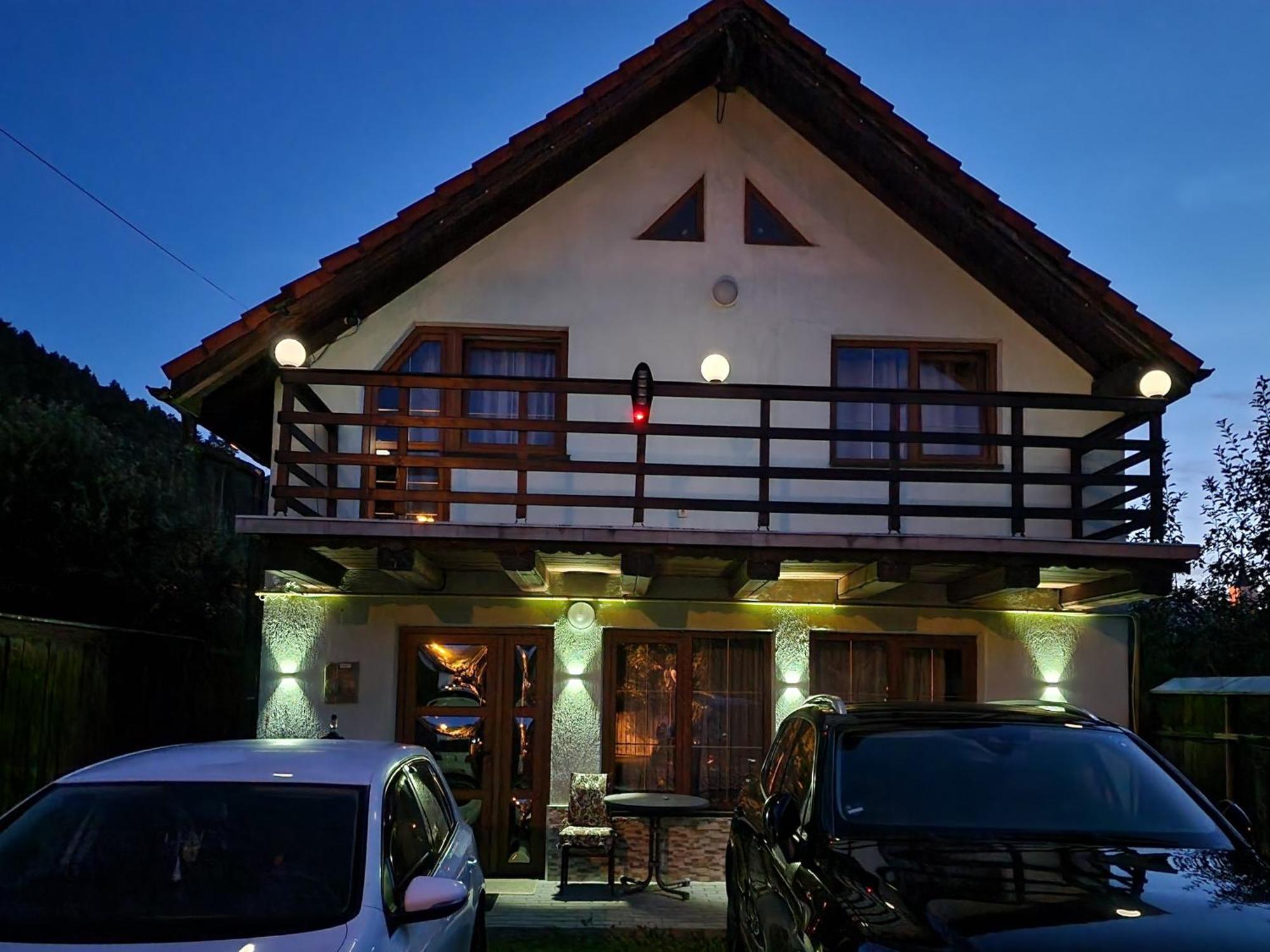 Ciprians' Home Săcele Eksteriør bilde
